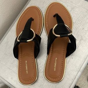 New Liz Claiborne sandals size 9